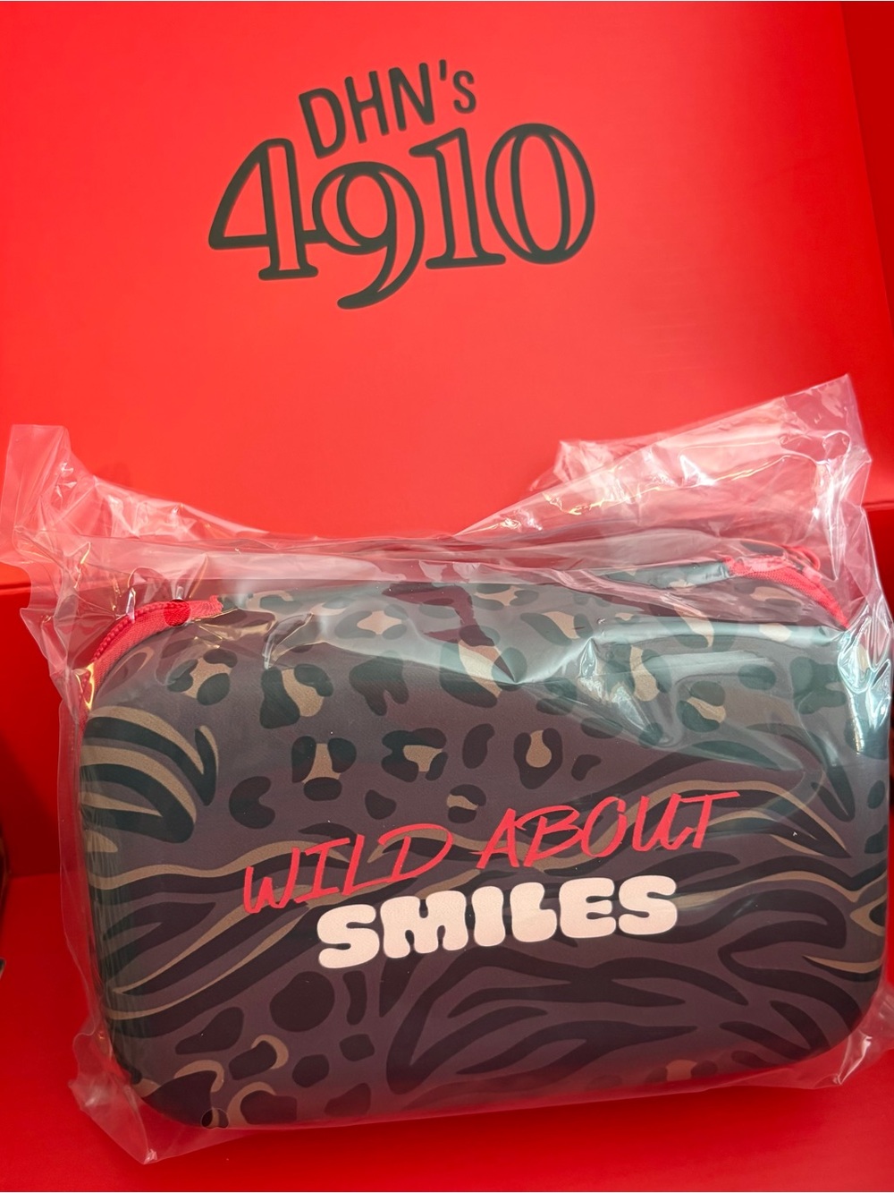 Wild about smiles loupes case